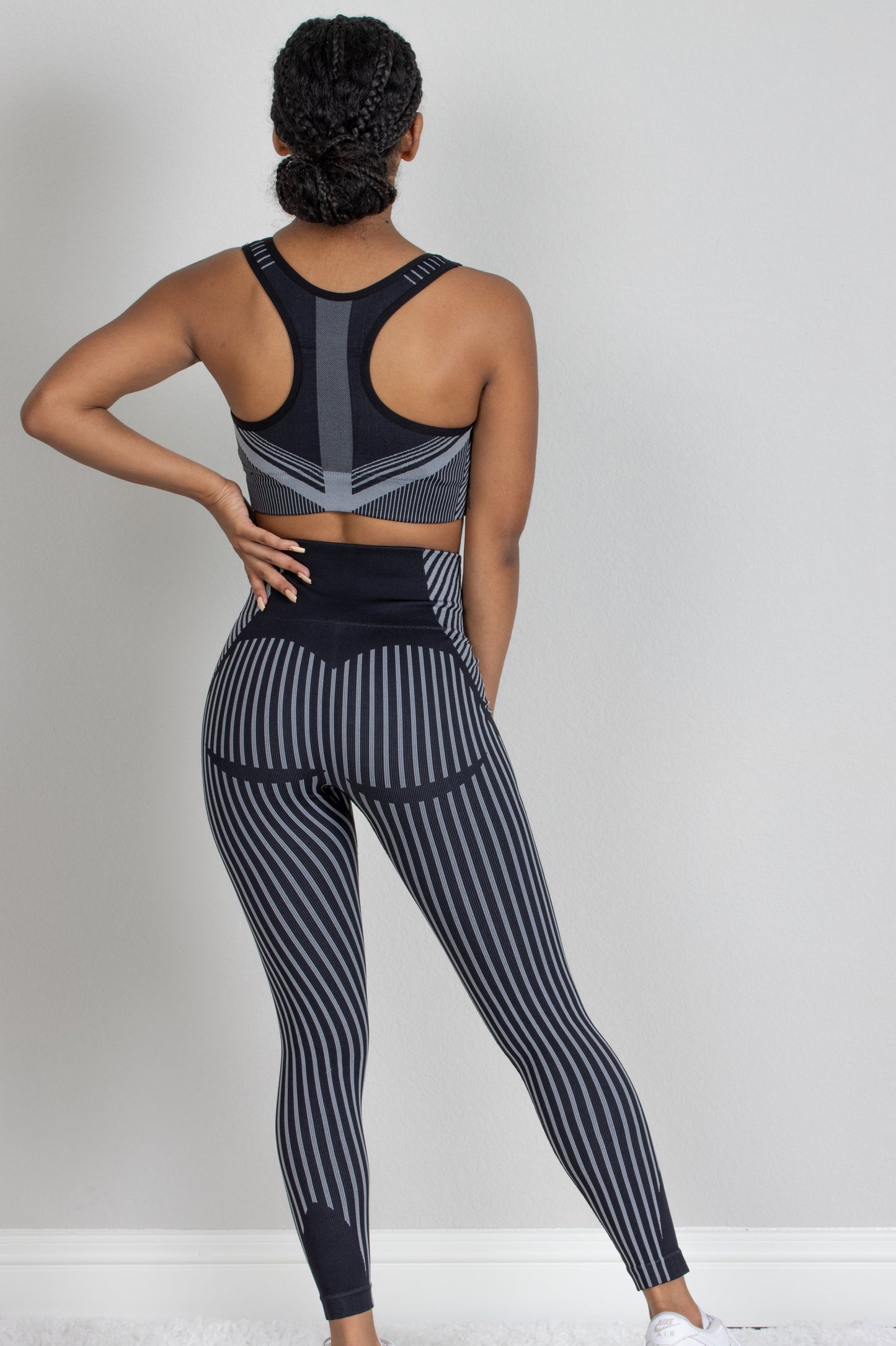 SHAPE SEAMLESS LEGGINGS SET- Black