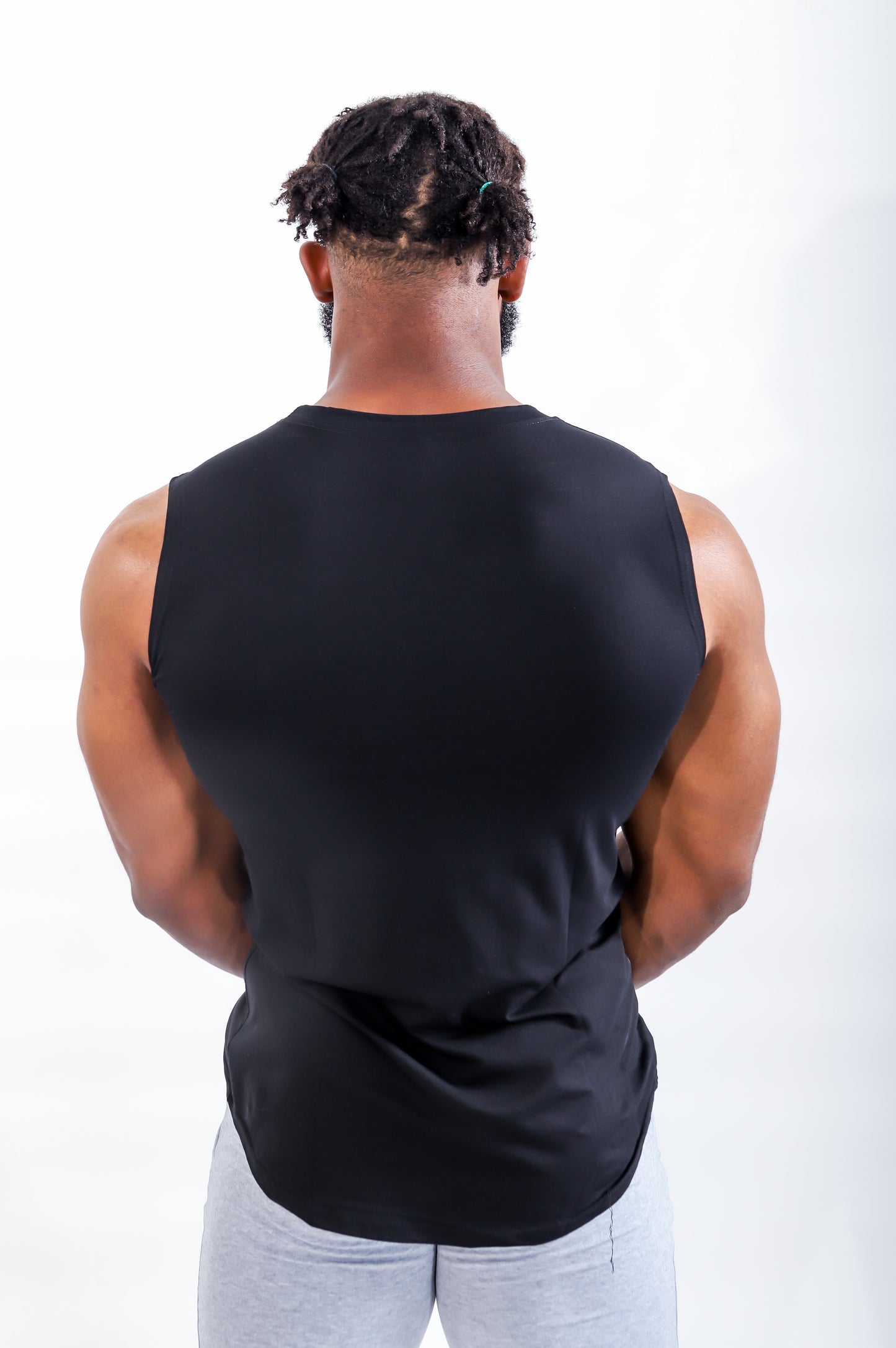 MUSCLE TANK TOP BLACK